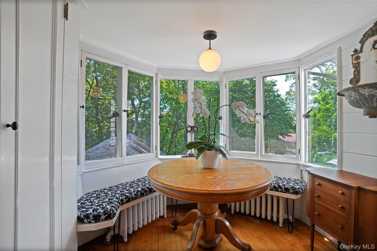 Interior, Sun Room, Wood Texture Flooring