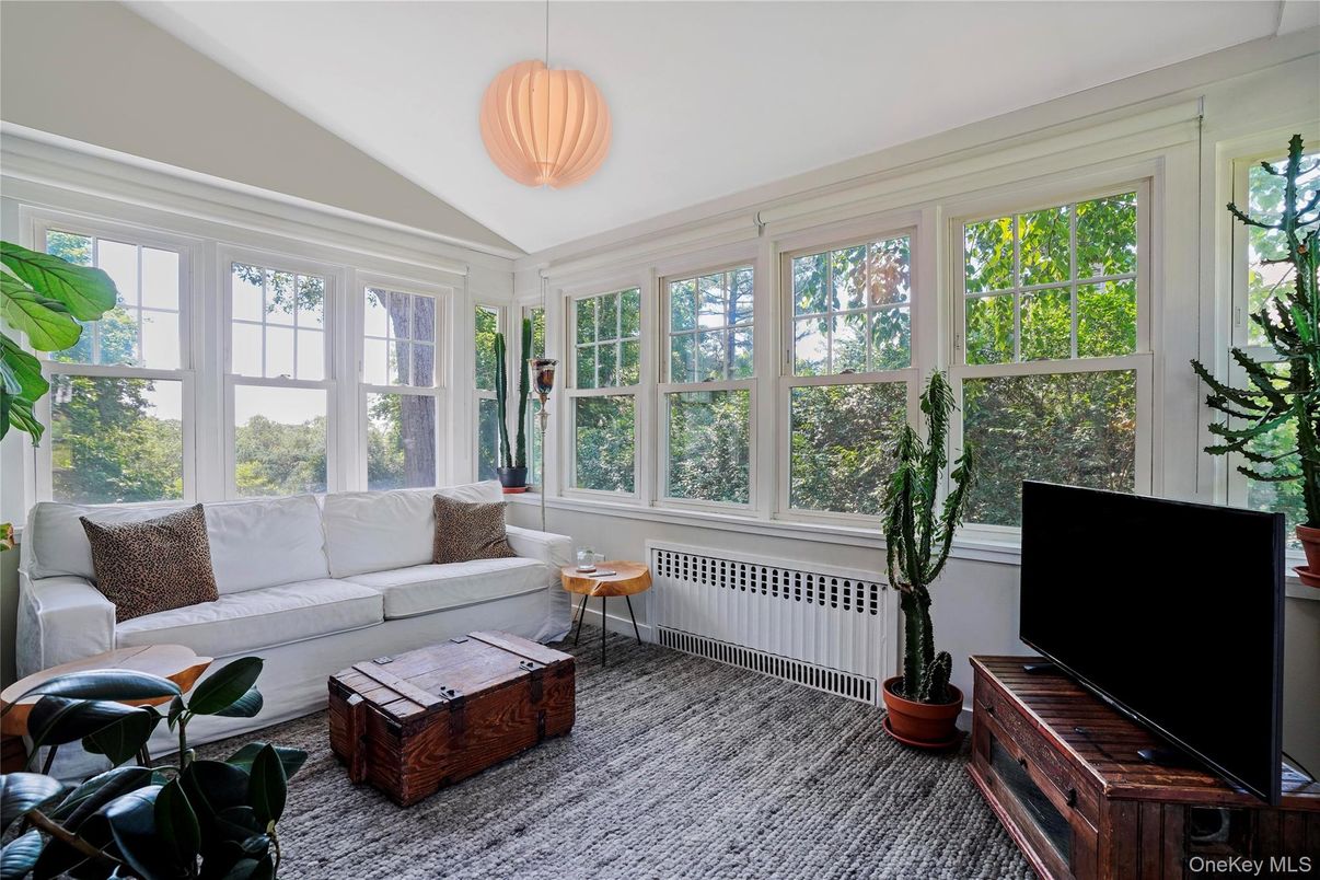 Interior, Living room, Pendant Lights, Sun Room