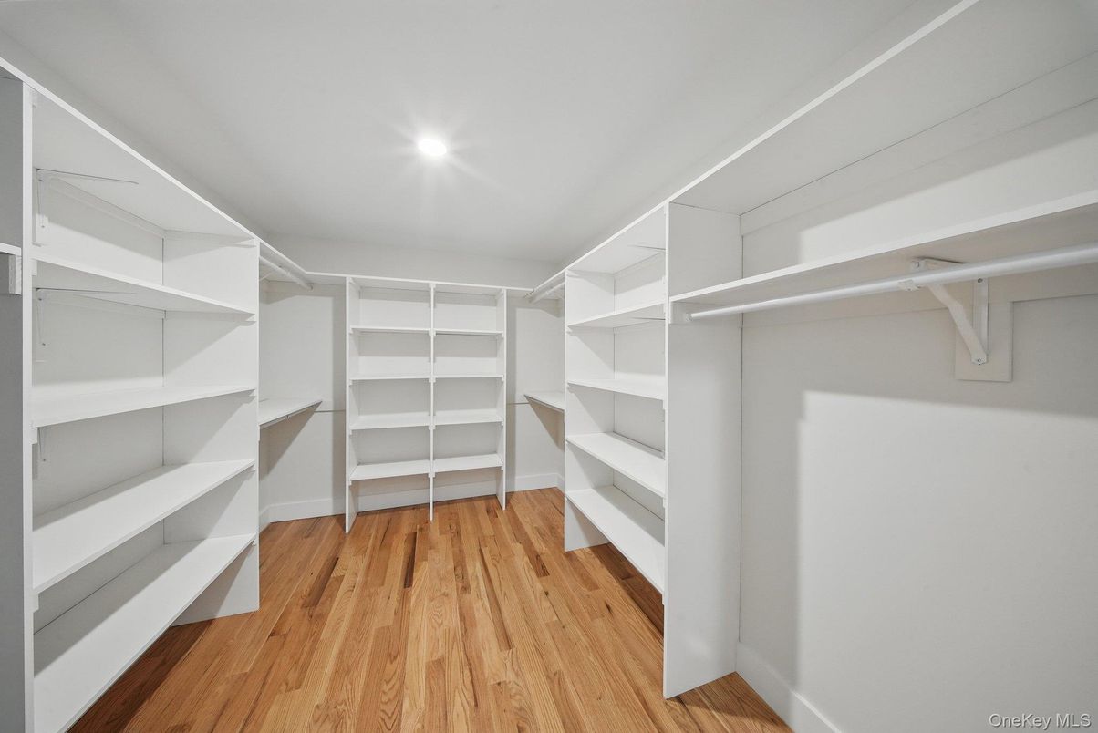 Interior, Recessed Lighting, Walk-in Closets, Wood Texture Flooring
