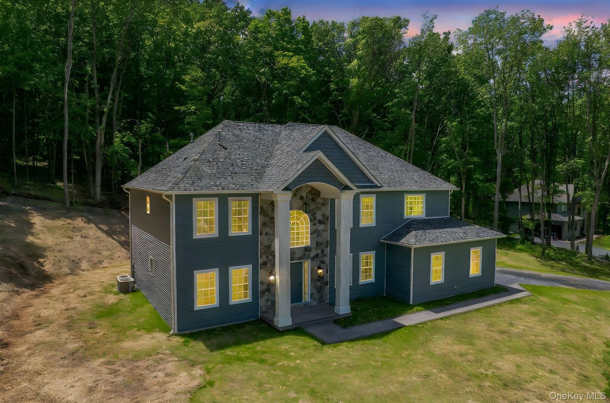 Exterior, Facade, Georgian