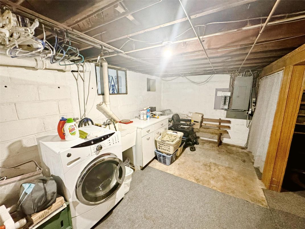 Interior, Washer