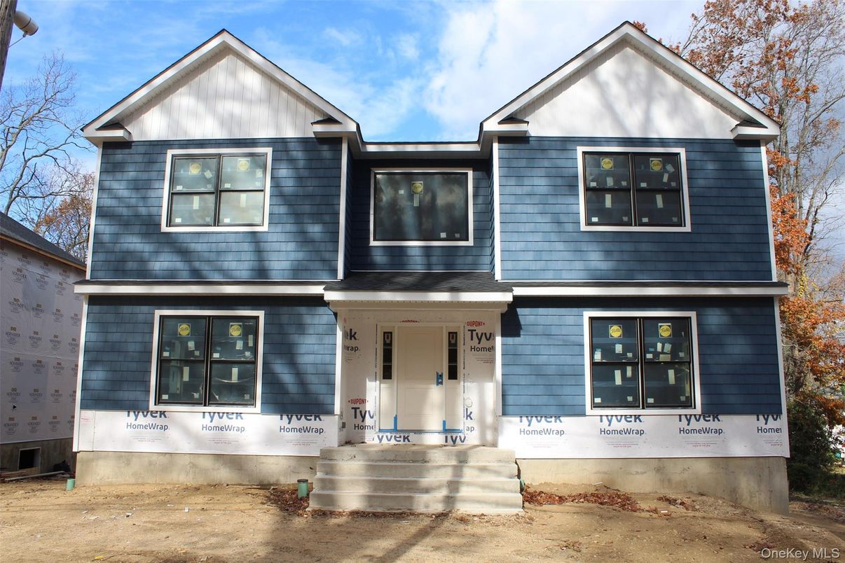 Exterior, Facade, Farmhouse