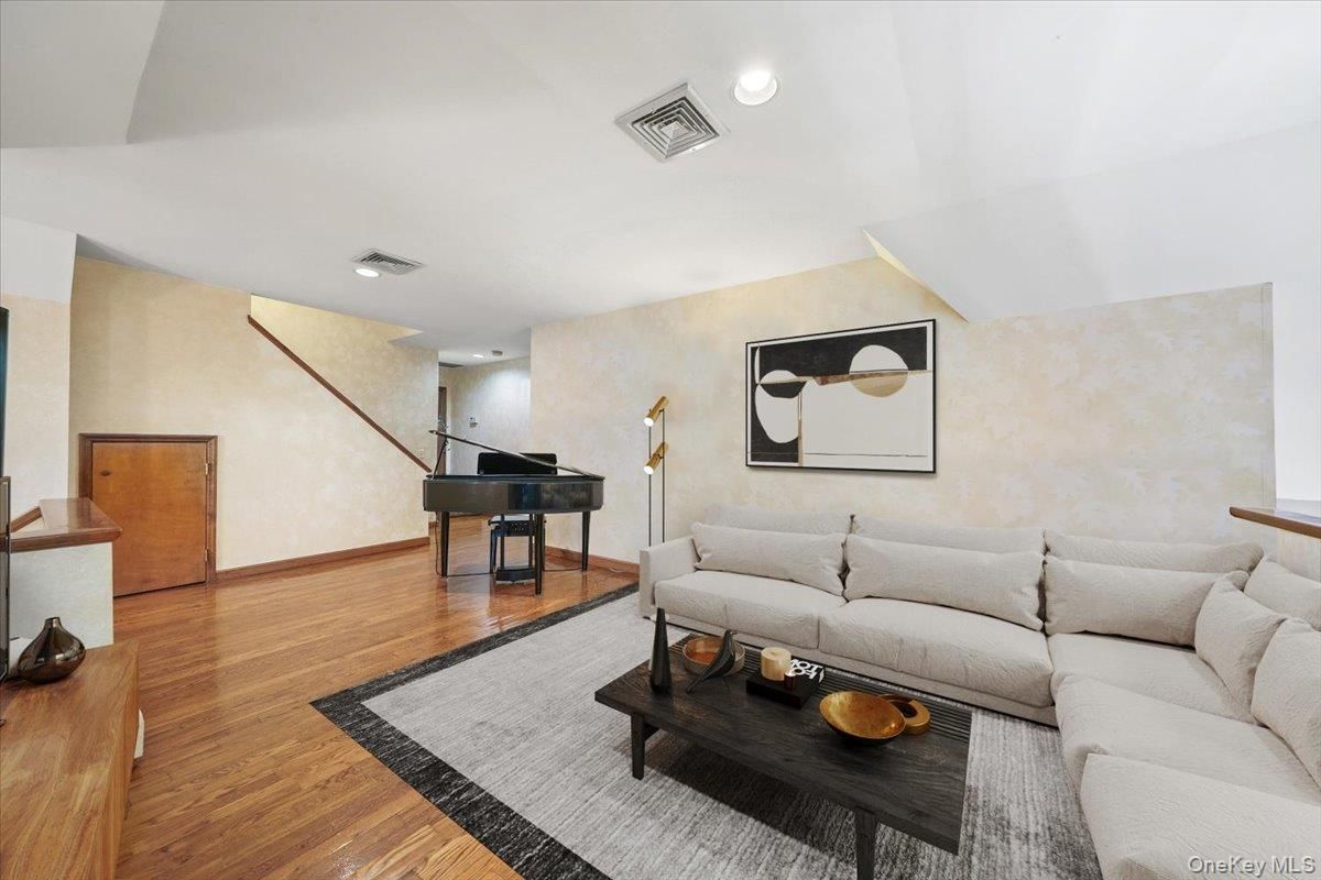 Interior, Living room, Piano, Recessed Lighting, Wood Texture Flooring