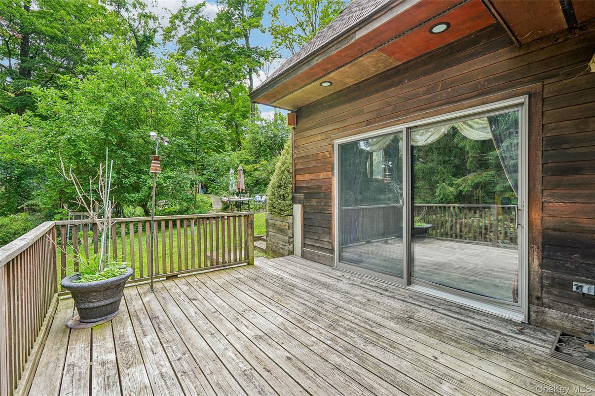 Exterior, Wood Texture Flooring