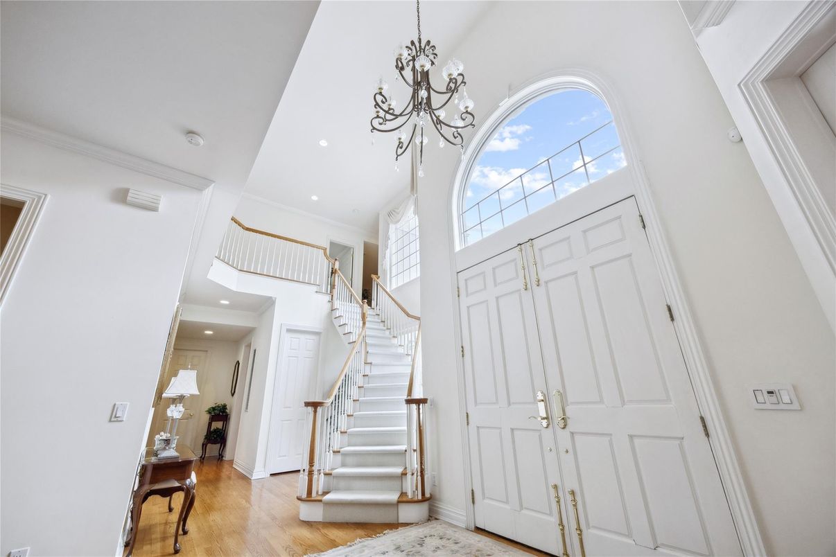Chandelier, Interior, Recessed Lighting, Wood Texture Flooring