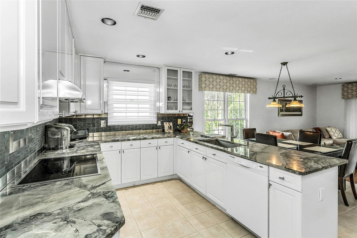 Interior, Kitchen, Pendant Lights, Recessed Lighting