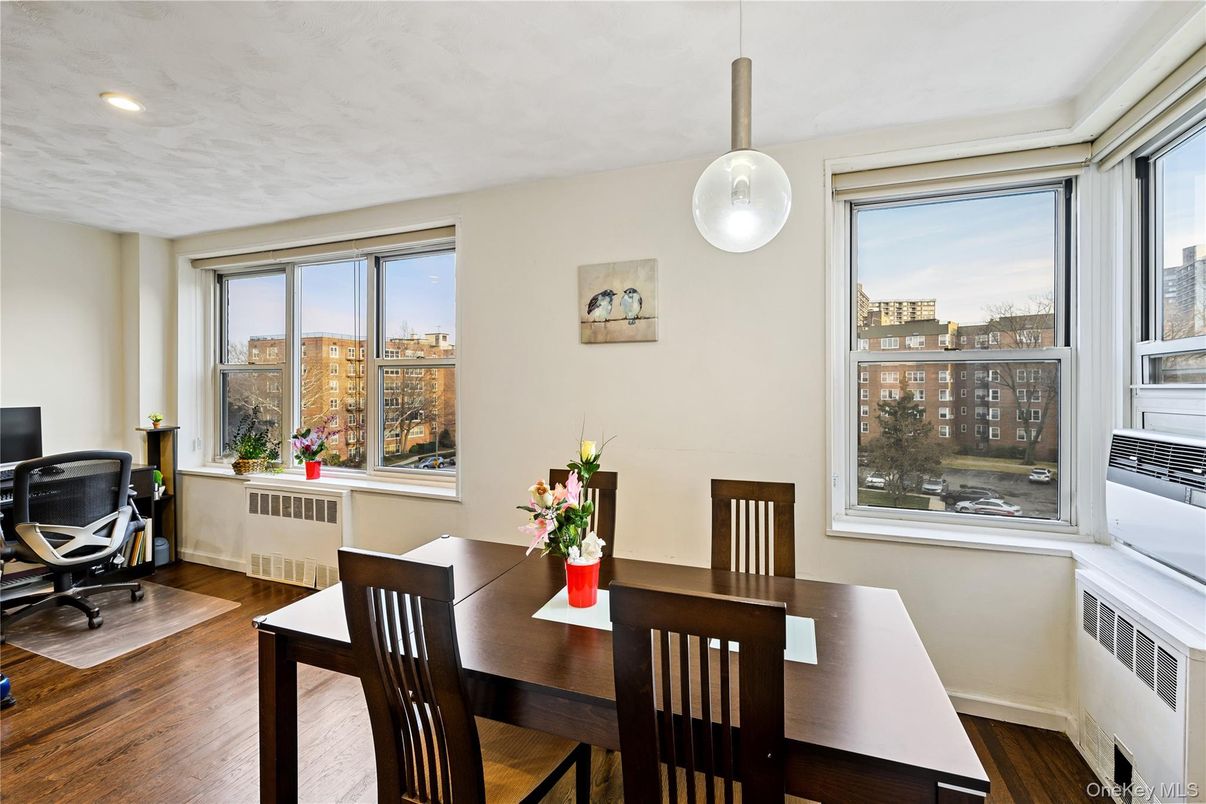 Dining room, Interior, Pendant Lights, Recessed Lighting, Wood Texture Flooring