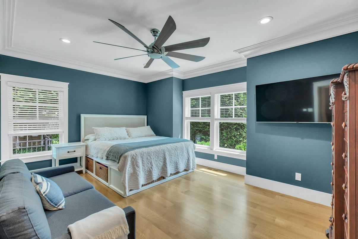 Bedroom, Interior, Recessed Lighting, Wood Texture Flooring