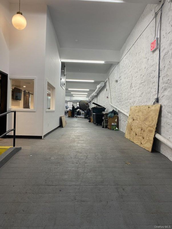 Interior, Pendant Lights, Stone Walls