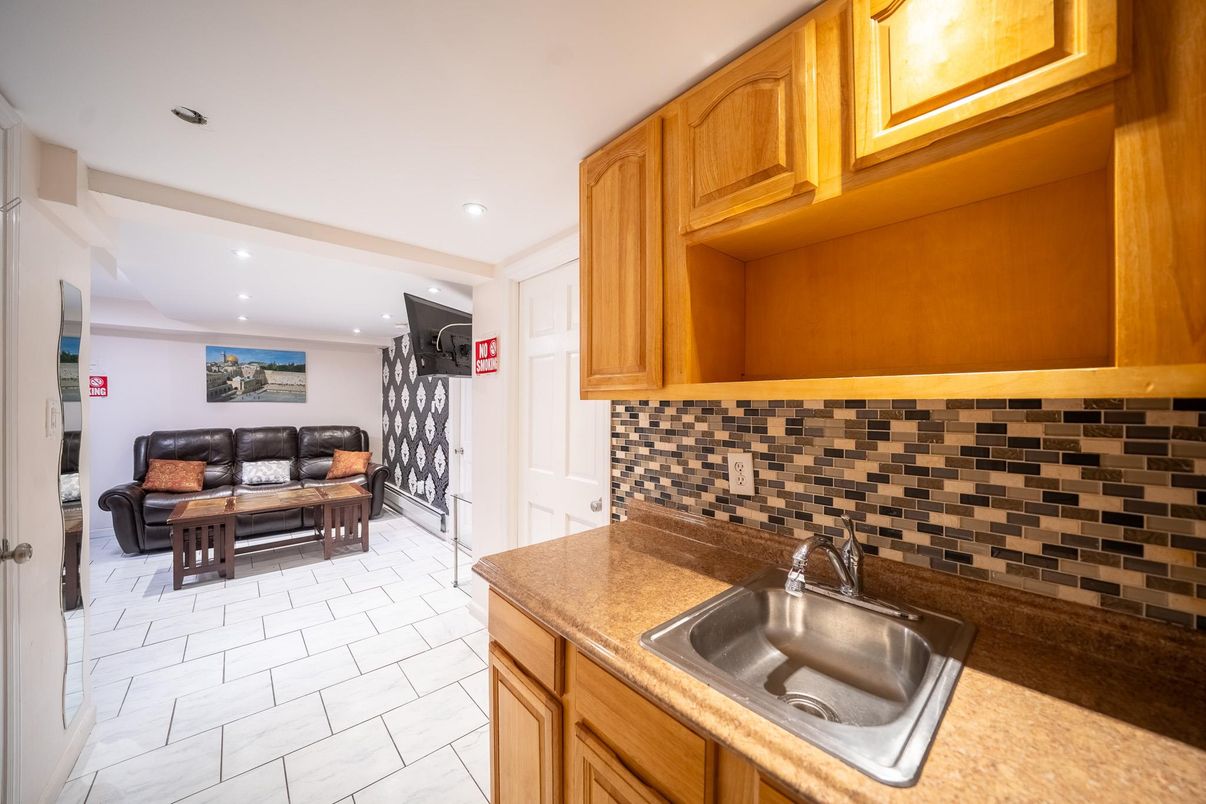 Interior, Kitchen, Living room, Marble, Recessed Lighting