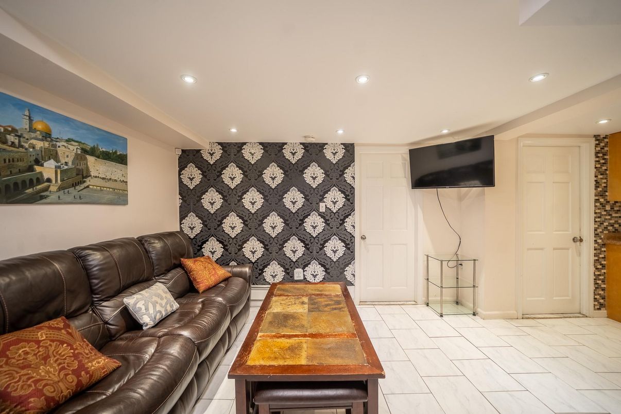 Interior, Living room, Marble, Recessed Lighting