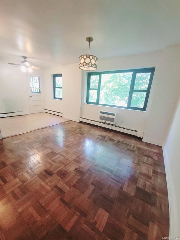Chandelier, Empty room, Interior, Pendant Lights, Wood Texture Flooring