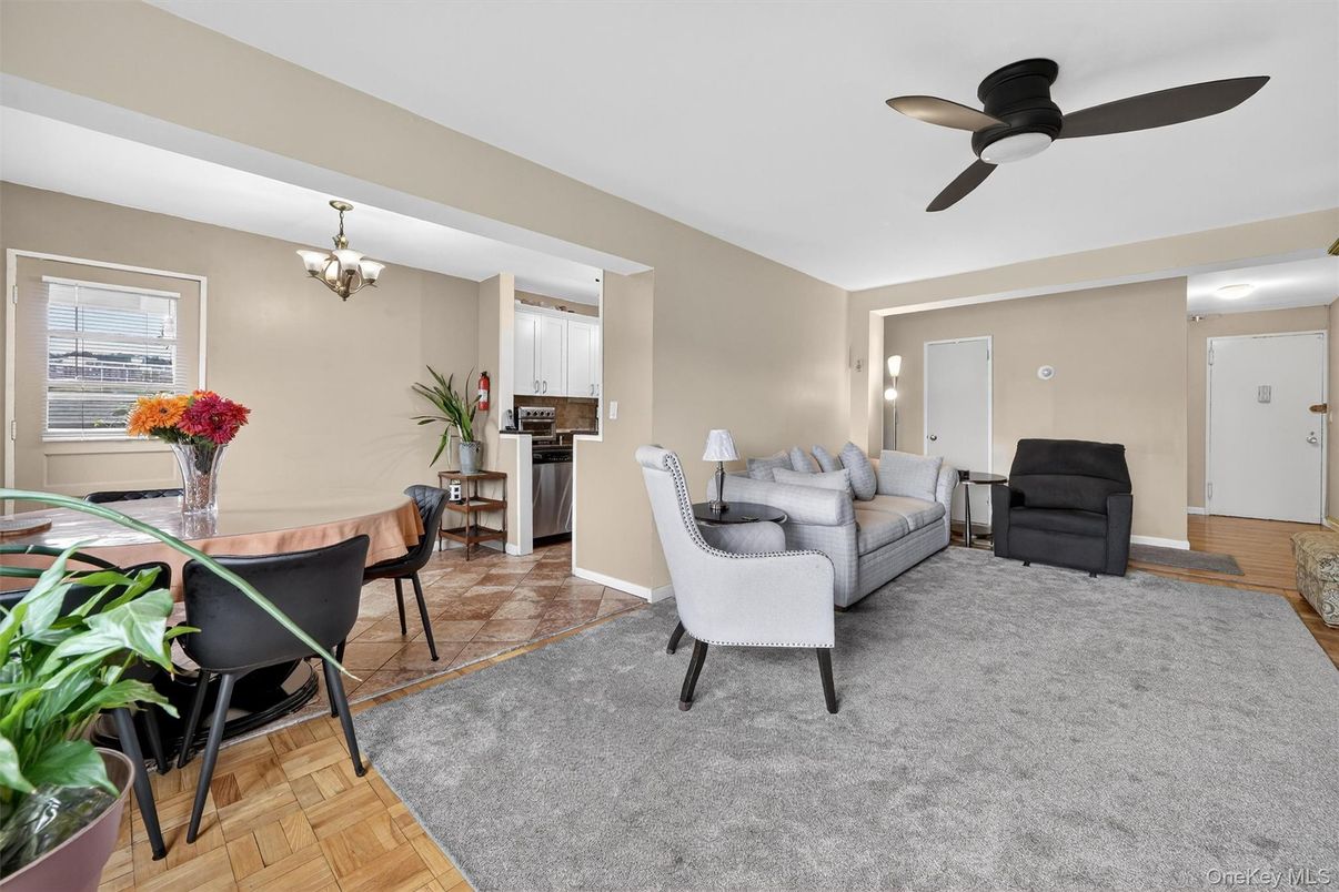 Chandelier, Dining room, Interior, Living room, Wood Texture Flooring