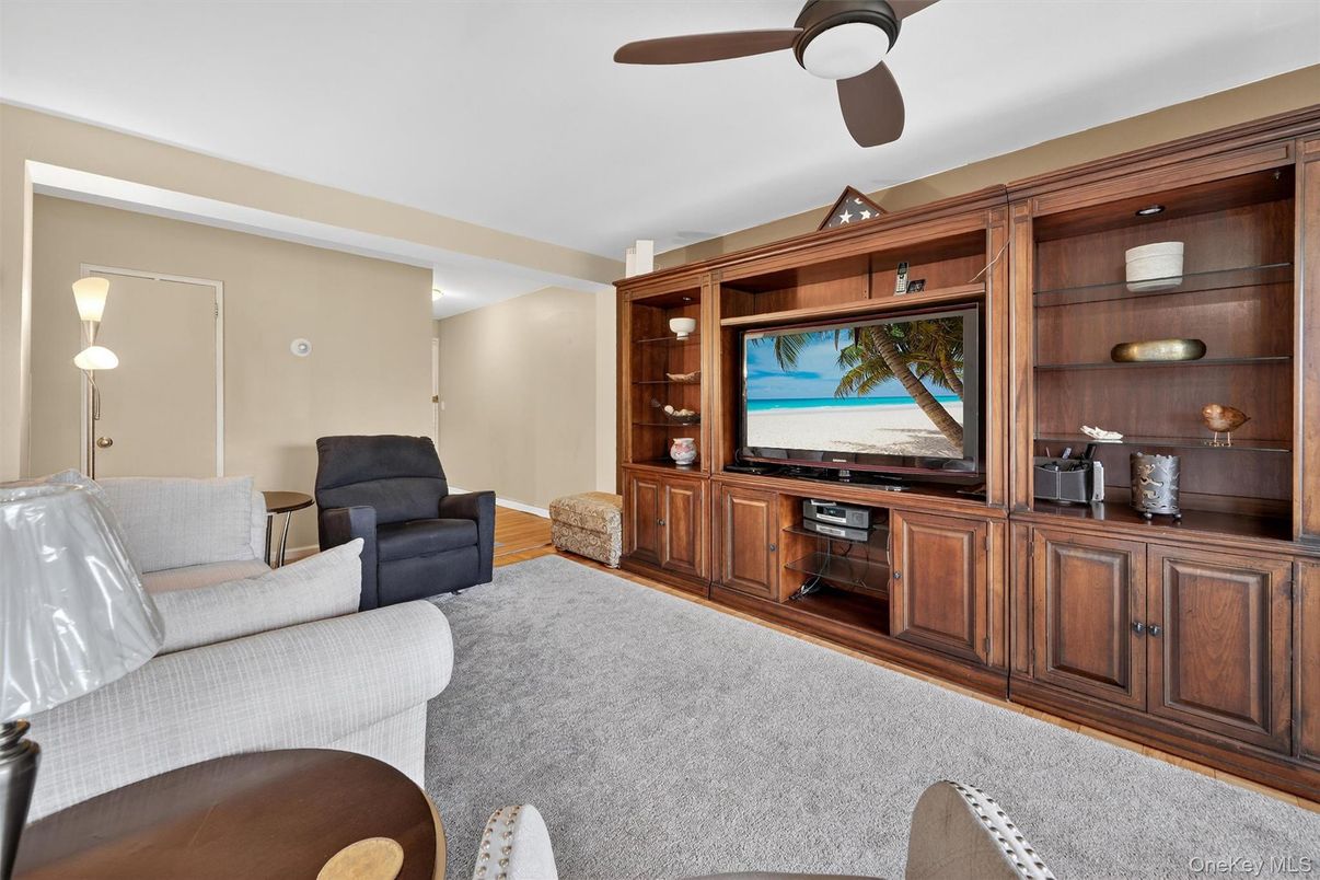 Interior, Living room