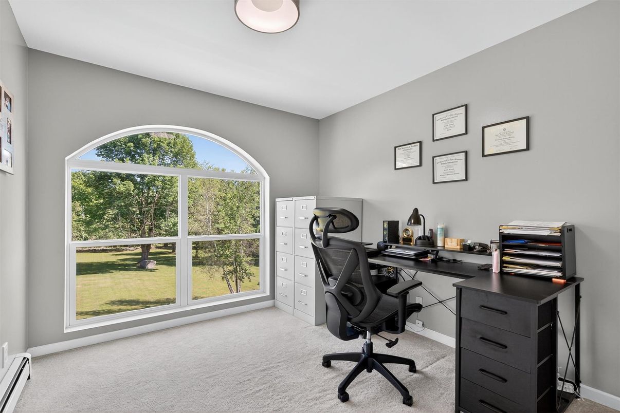 Home Office, Interior