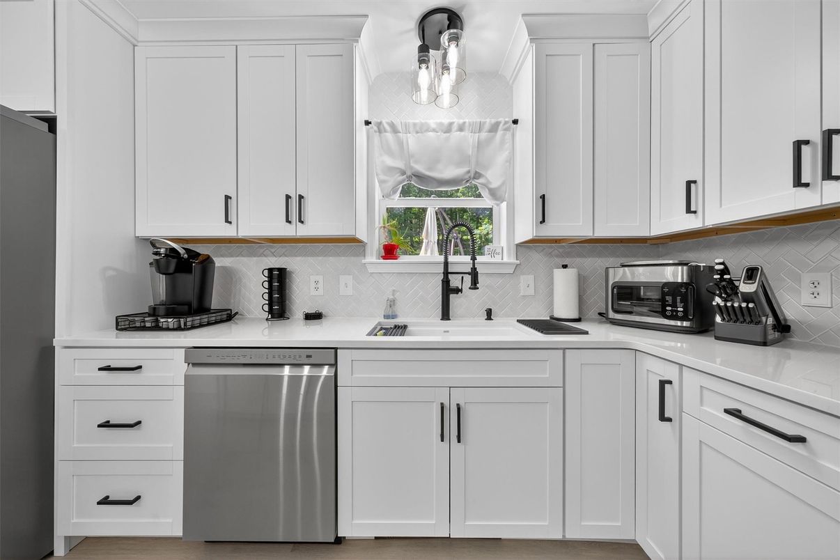 Interior, Kitchen, Stainless Steel Appliances