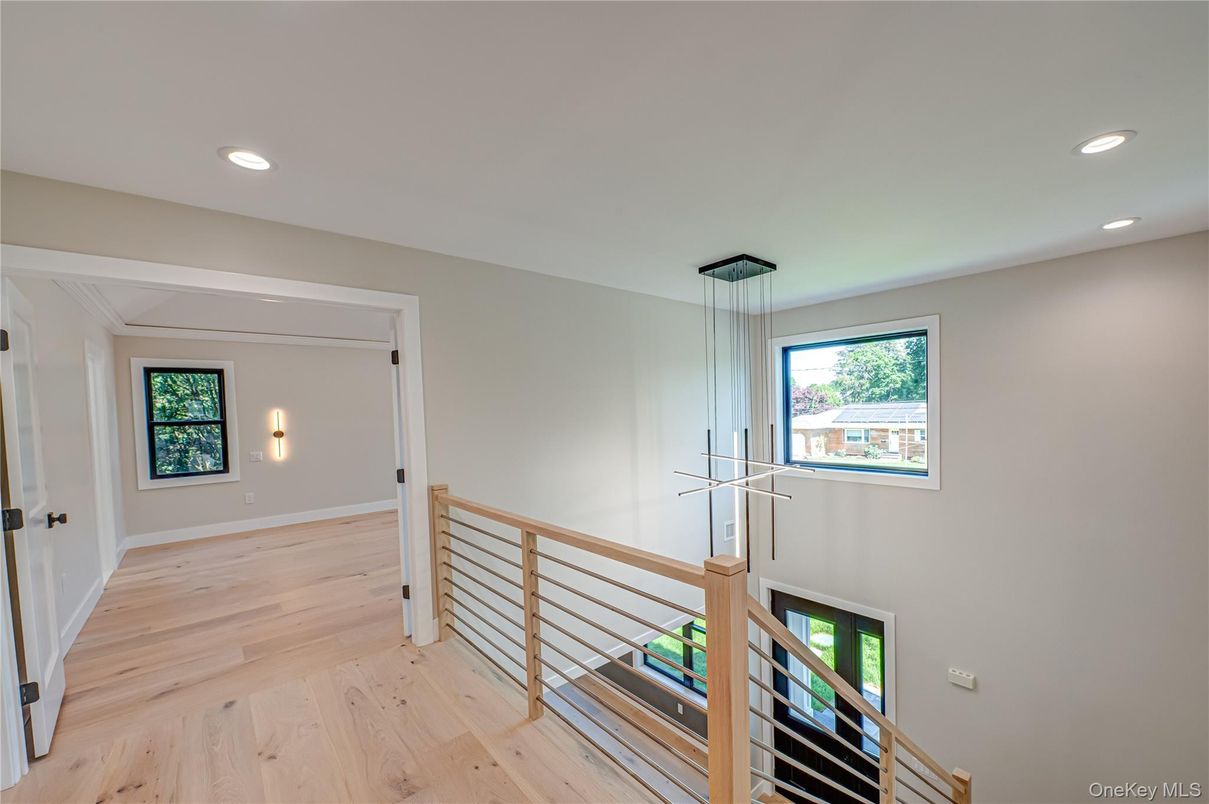 Interior, Pendant Lights, Recessed Lighting, Wood Texture Flooring