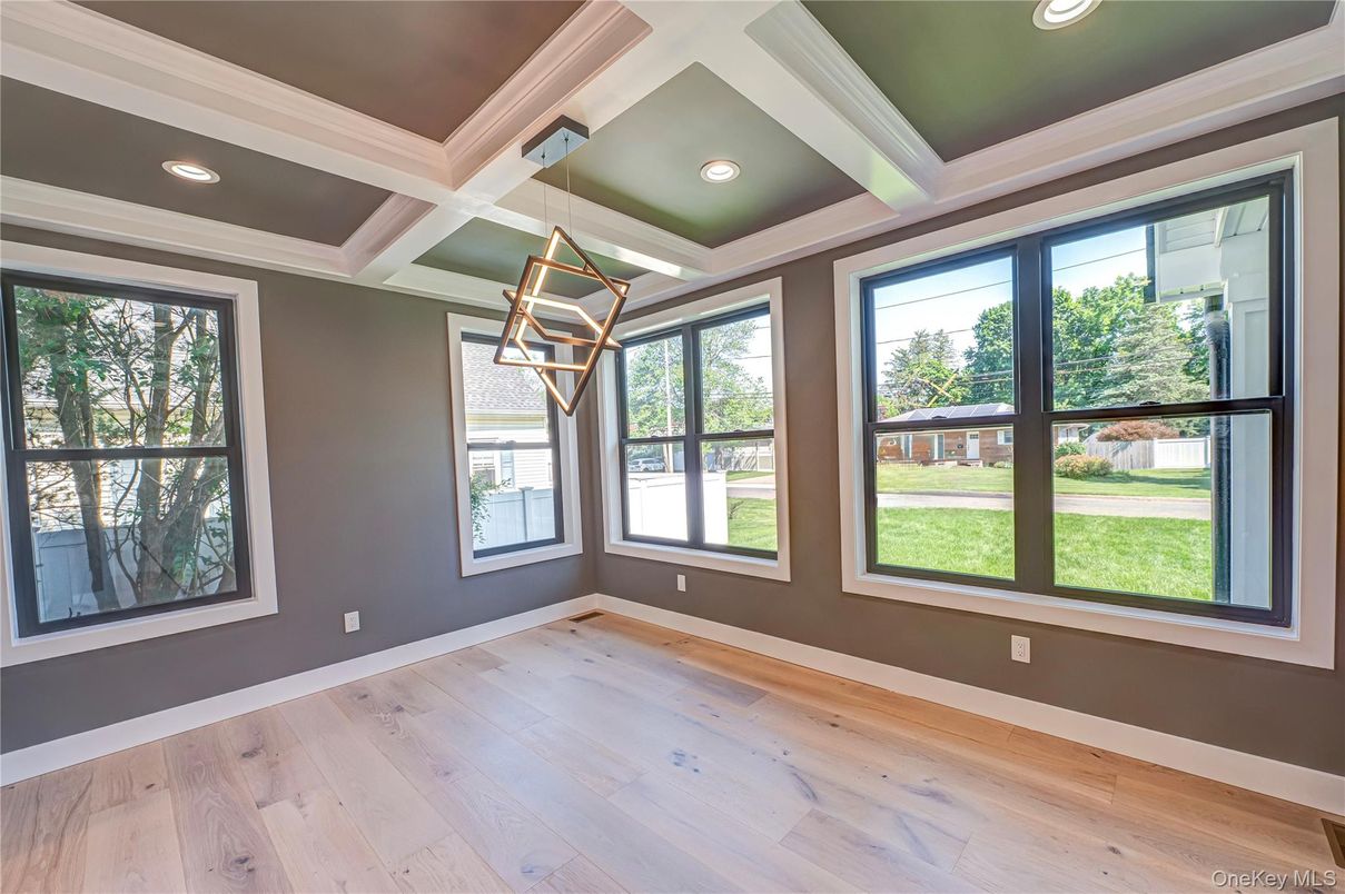 Empty room, Interior, Pendant Lights, Recessed Lighting, Wood Texture Flooring