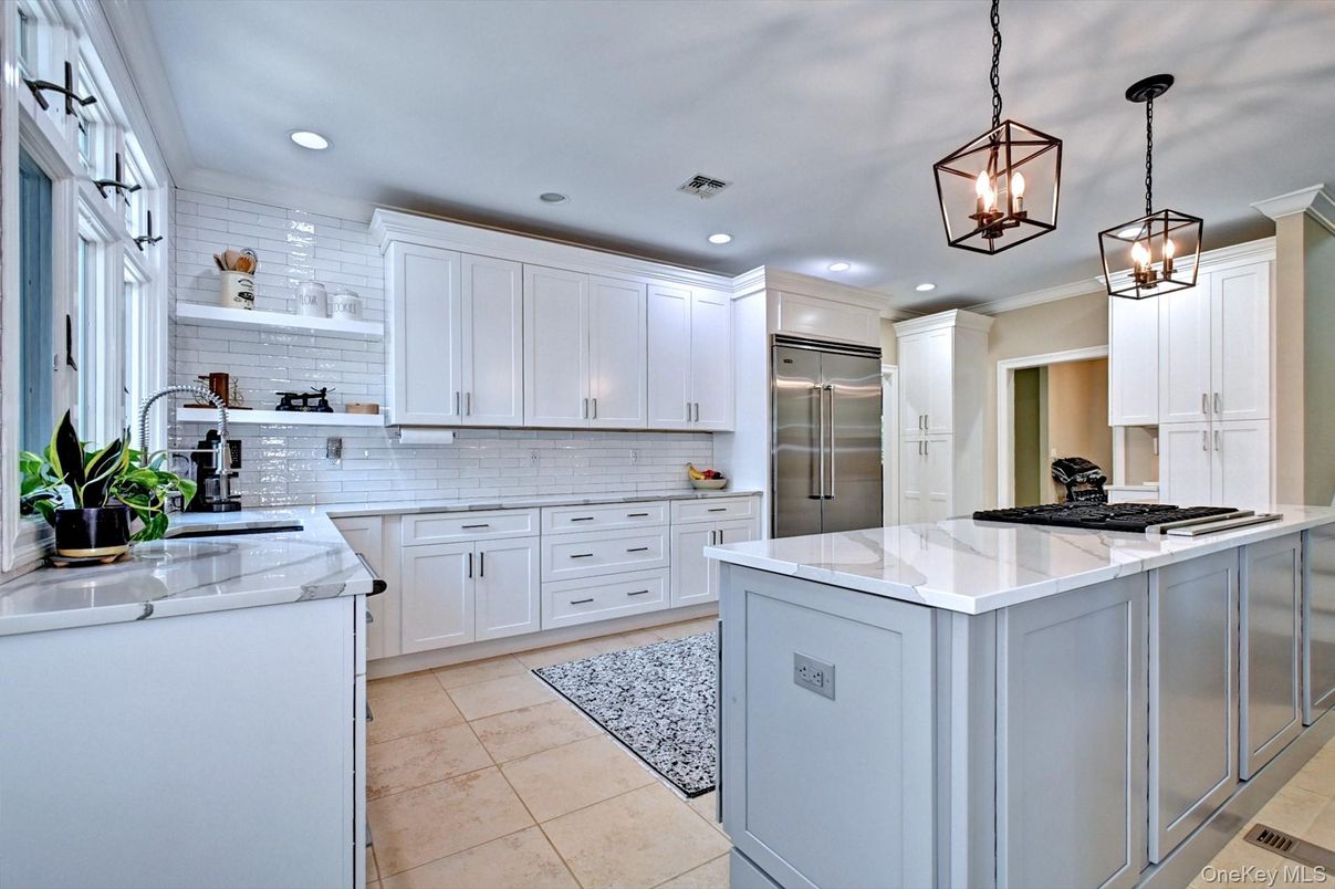 Interior, Kitchen, Pendant Lights, Recessed Lighting, Stainless Steel Appliances