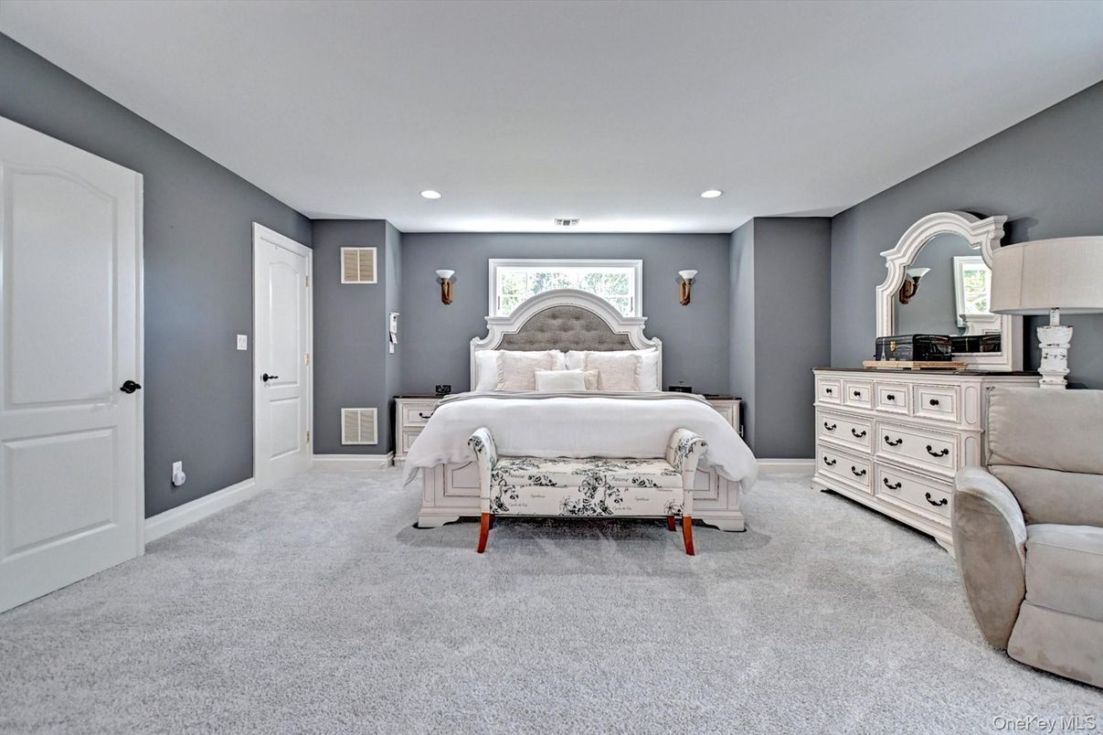 Bedroom, Interior, Recessed Lighting