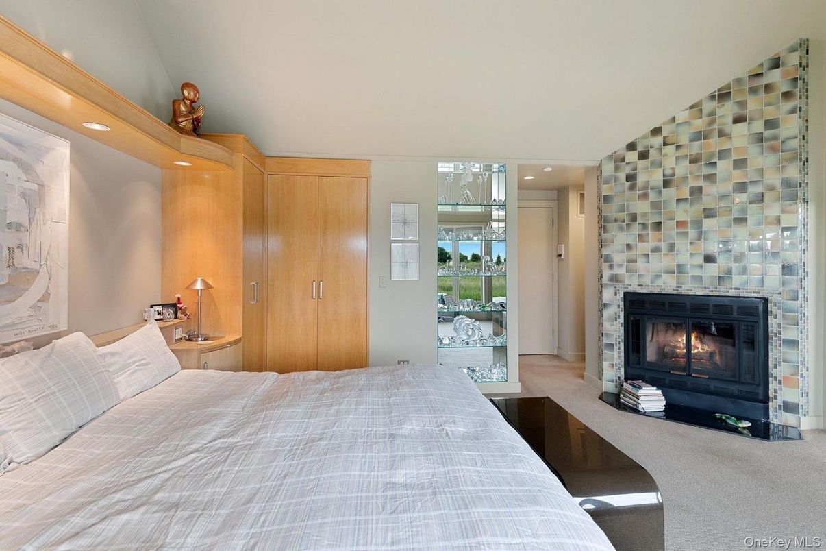 Bedroom, Fireplace, Interior, Recessed Lighting