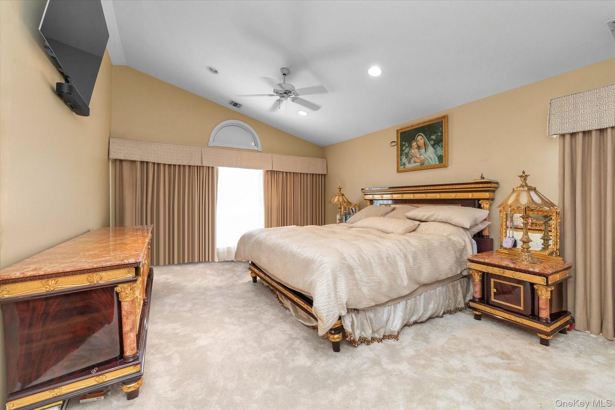 Bedroom, Interior, Recessed Lighting