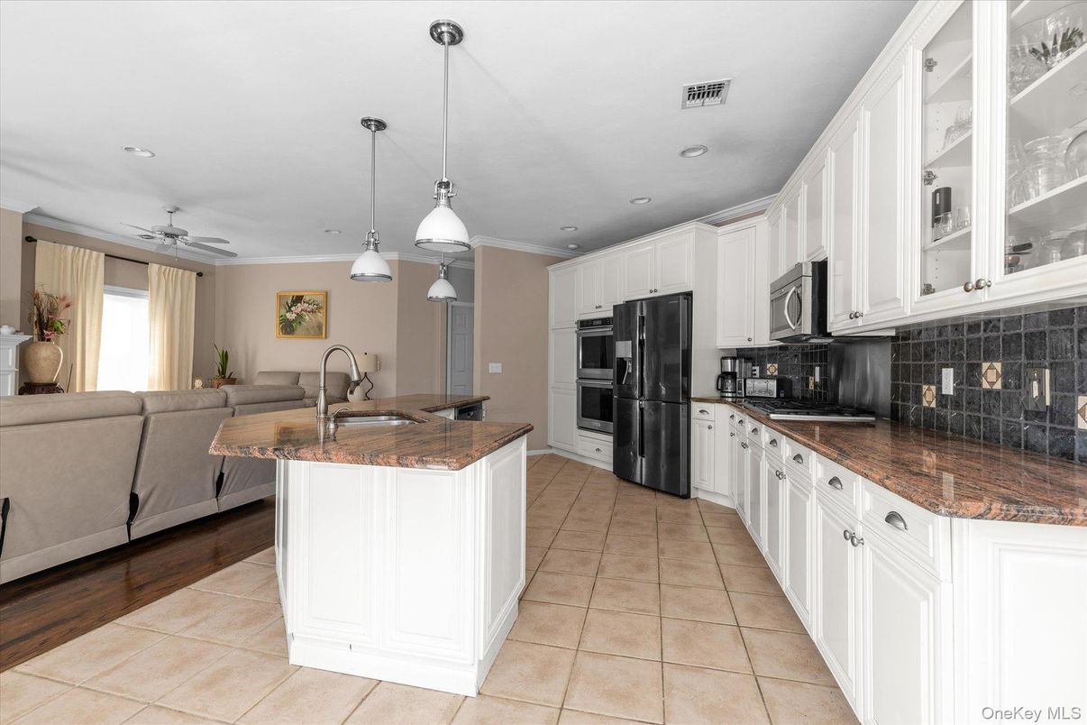 Interior, Kitchen, Living room, Pendant Lights, Recessed Lighting