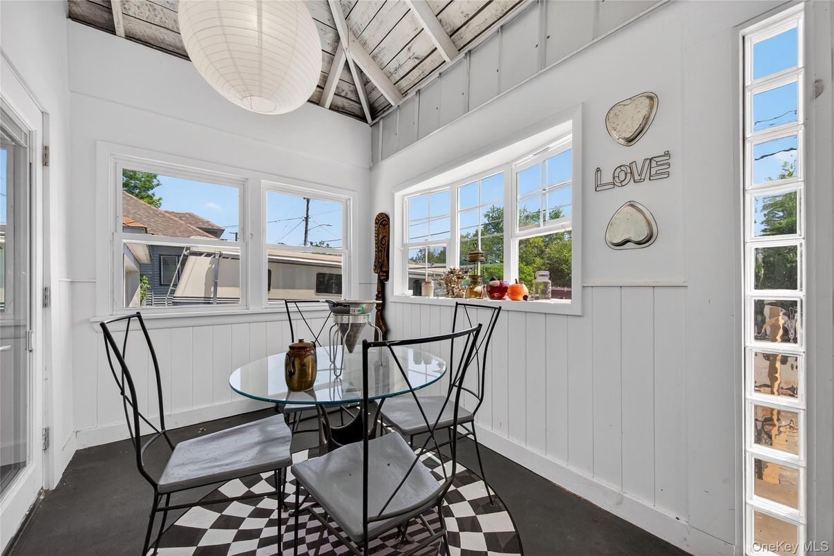 Dining room, Interior