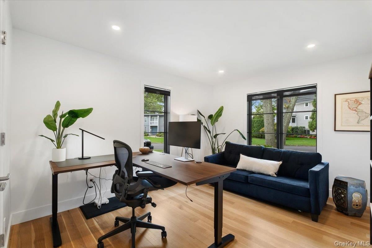 Home Office, Interior, Recessed Lighting, Wood Texture Flooring