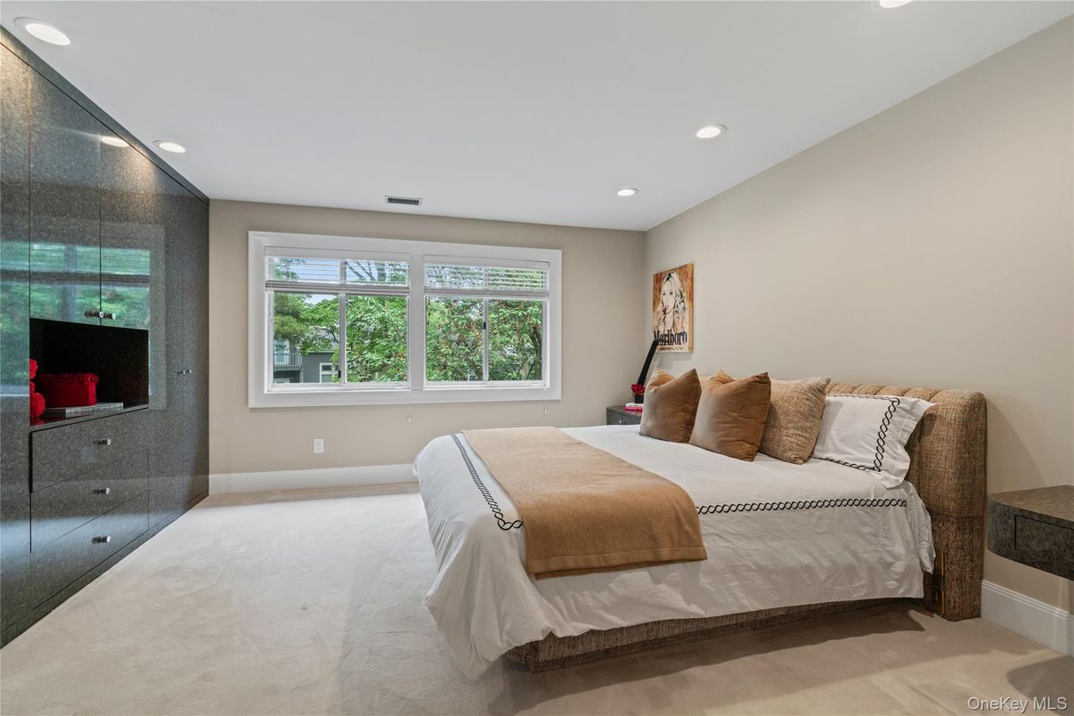 Bedroom, Interior, Recessed Lighting