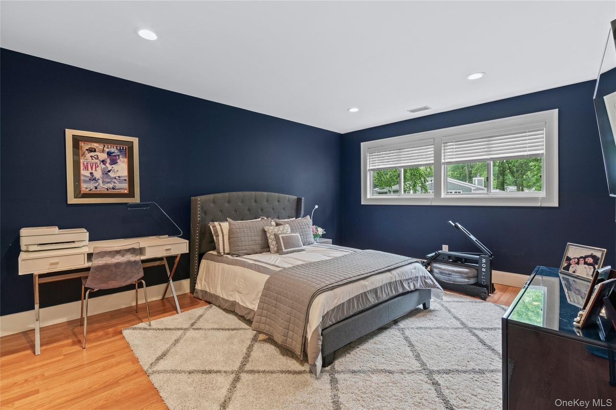 Bedroom, Home Office, Interior, Recessed Lighting, Wood Texture Flooring