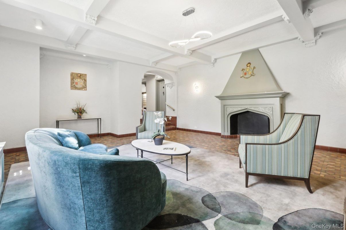 Fireplace, Interior, Living room, Recessed Lighting