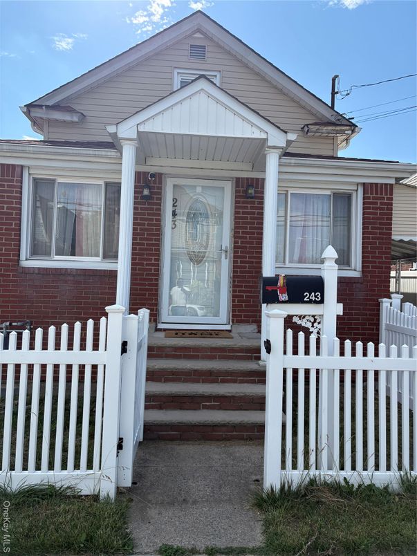 Exterior, Facade, Brick Facade, None