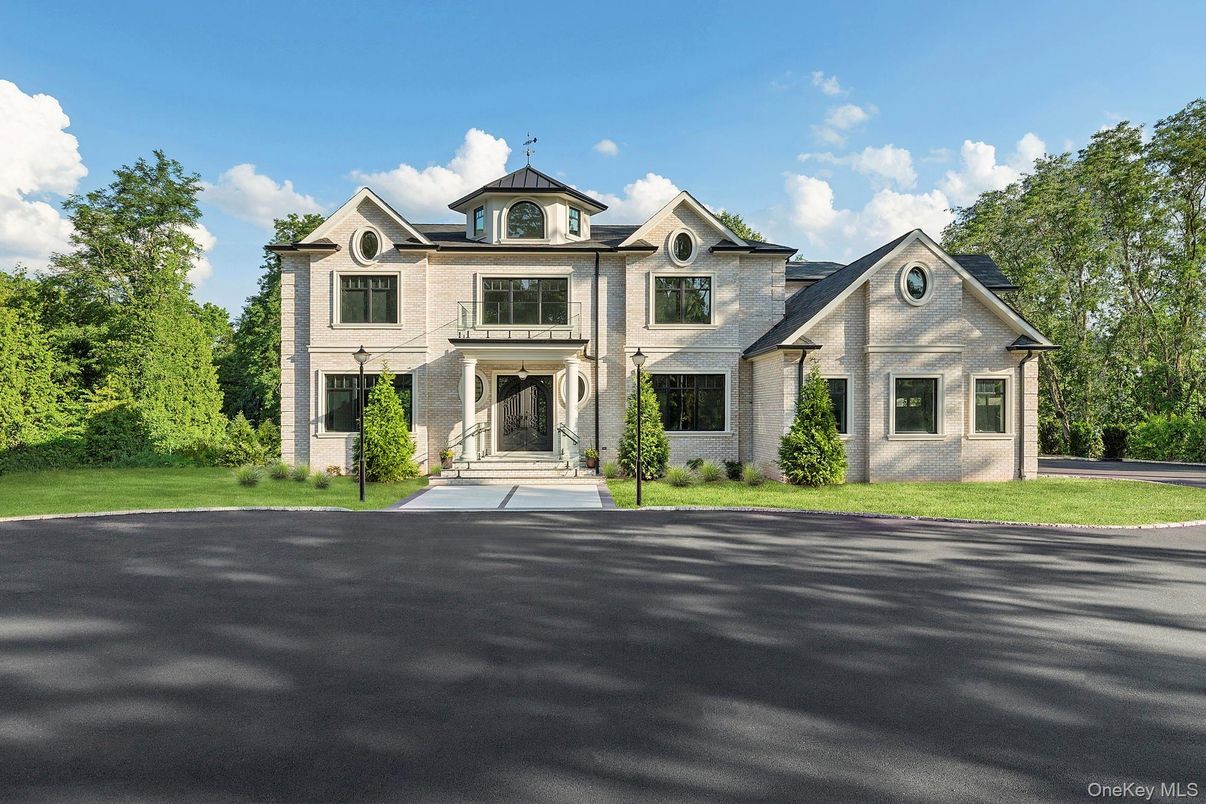 Exterior, Facade, French Provincial