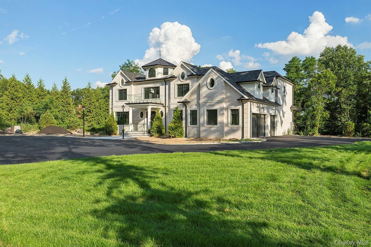 Backyard, Exterior, Facade, French Provincial