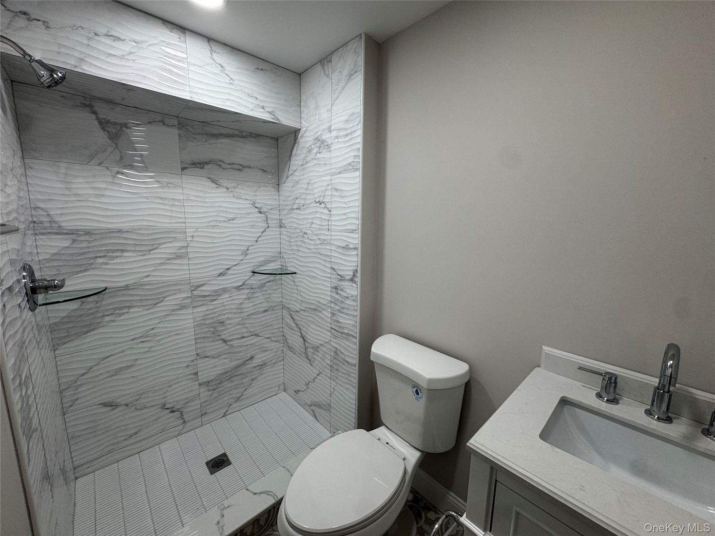 Bathroom, Interior, Marble Walls, Recessed Lighting