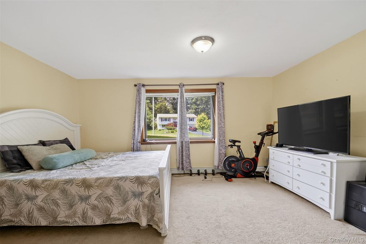 Bedroom, Fitness Equipment, Interior