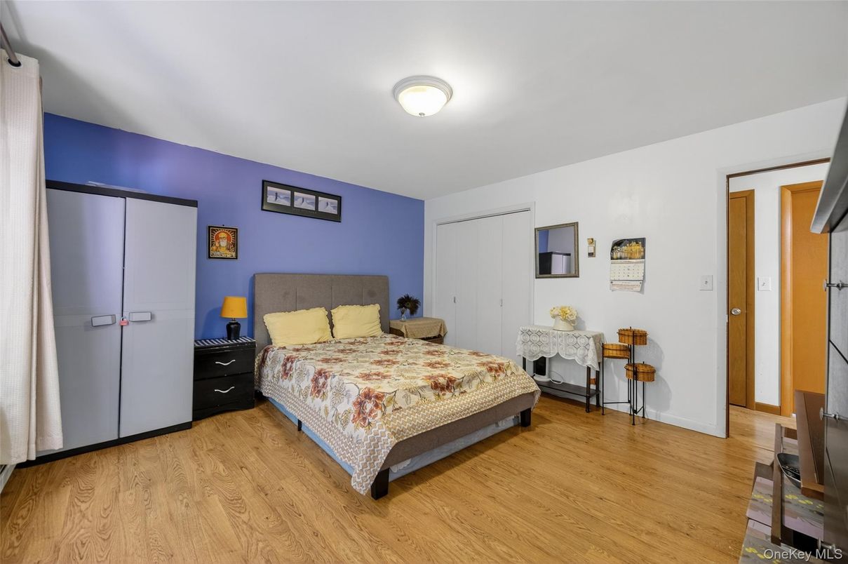 Bedroom, Fireplace, Interior, Wood Texture Flooring