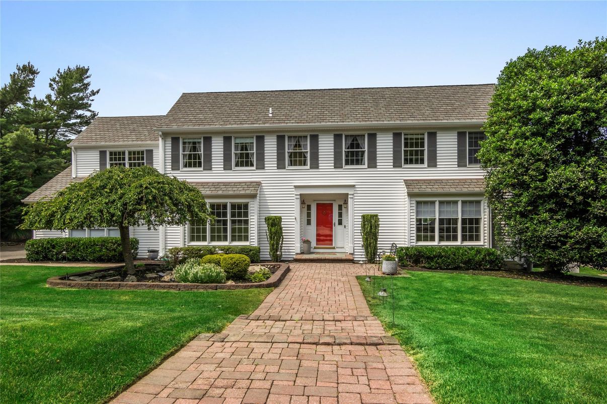 Exterior, Facade, Georgian