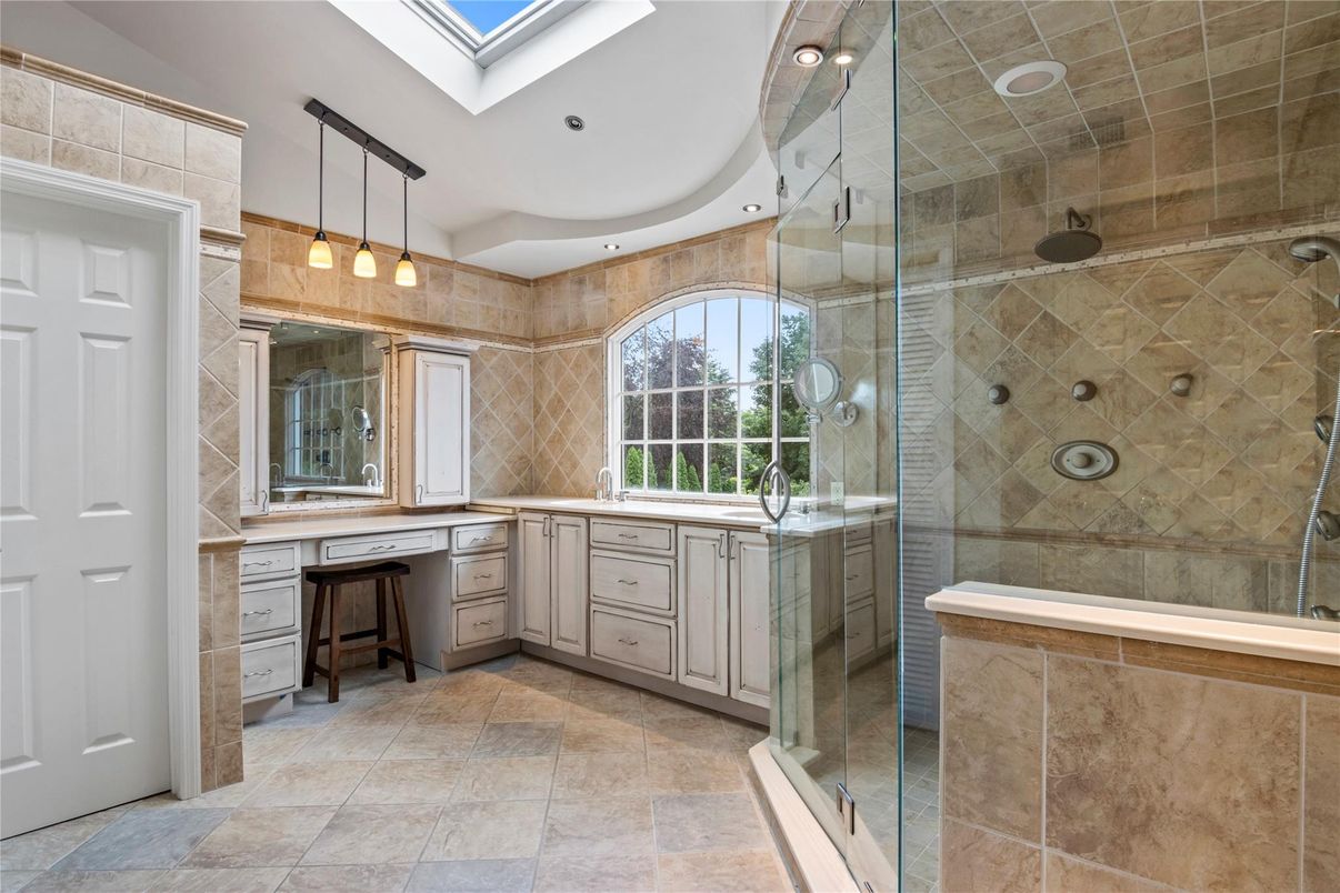 Bathroom, Glass Shower, Interior, Pendant Lights, Recessed Lighting
