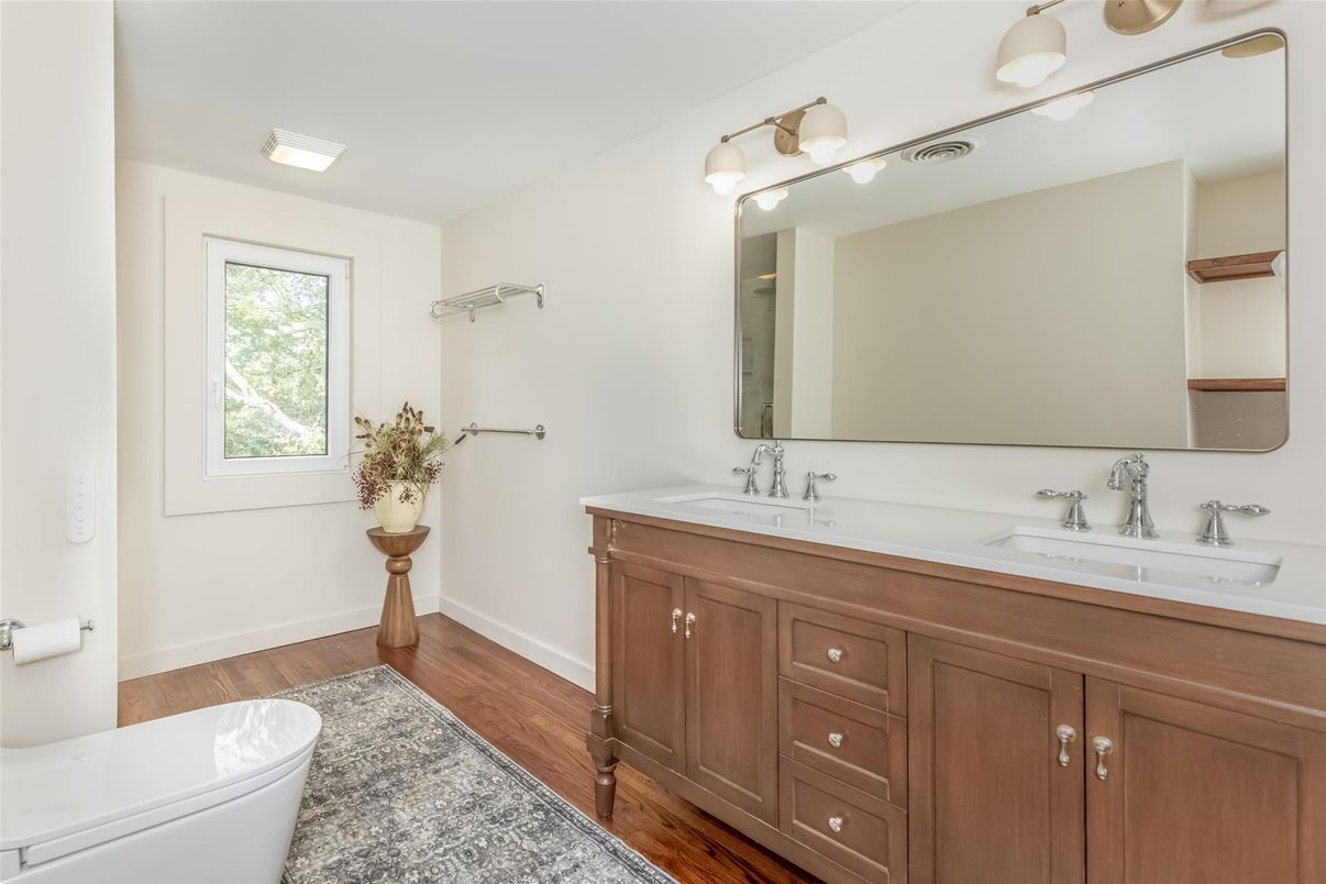 Bathroom, Dual Sink Vanities, Interior, Wood Texture Flooring