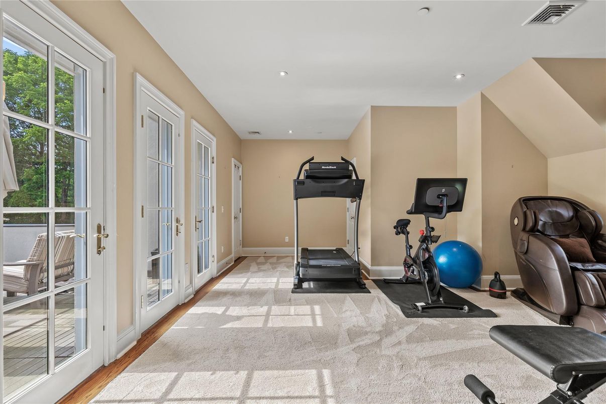 Fitness Equipment, Interior, Recessed Lighting