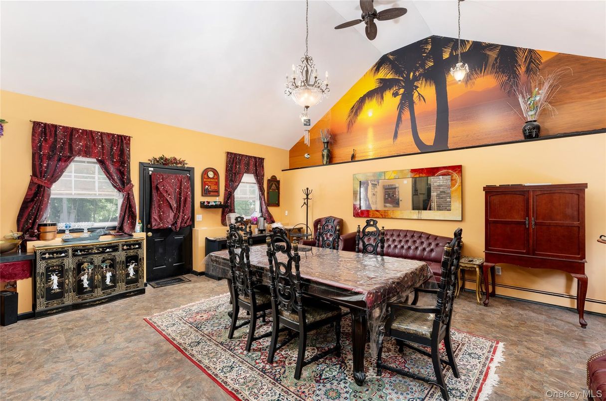 Dining room, Interior, Pendant Lights
