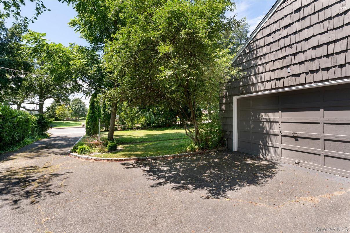 Backyard, Detached Garage, Exterior