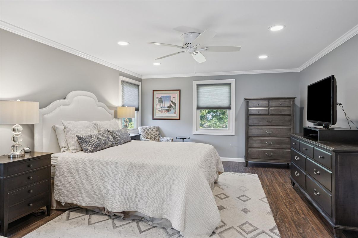 Bedroom, Interior, Recessed Lighting, Wood Texture Flooring