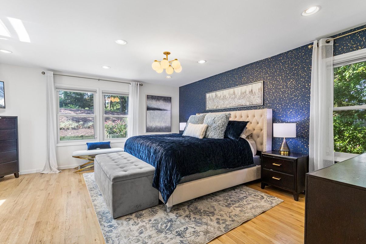 Bedroom, Interior, Recessed Lighting, Wood Texture Flooring