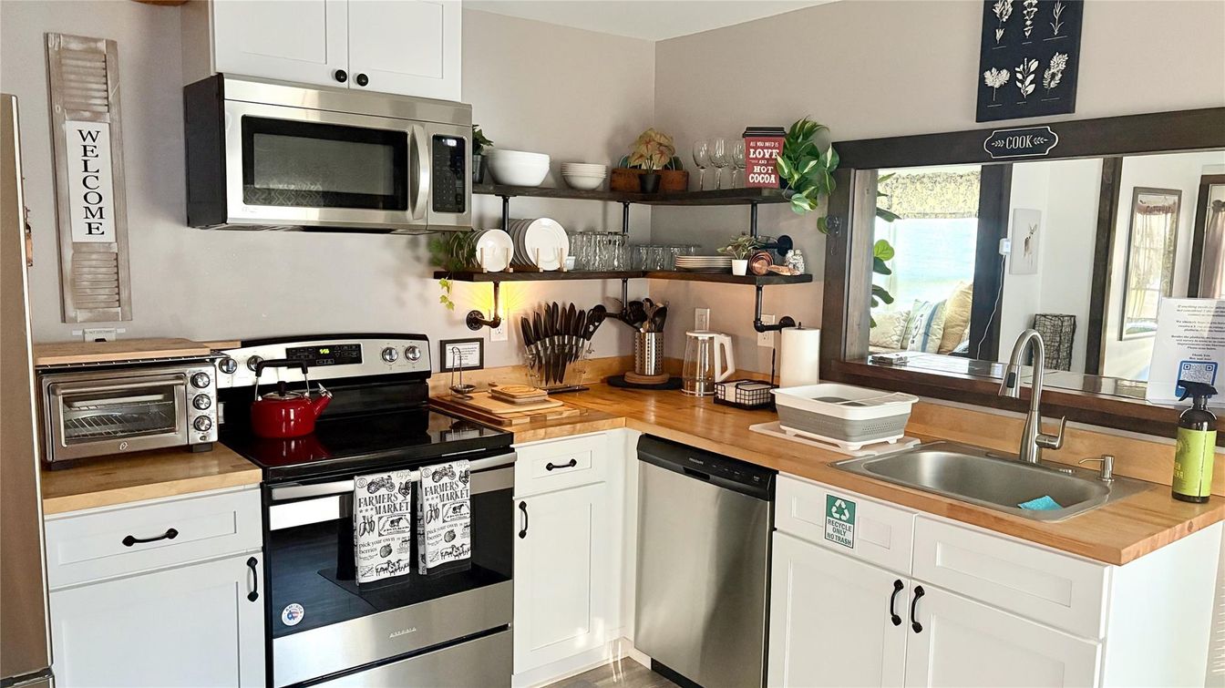 Interior, Kitchen, Stainless Steel Appliances