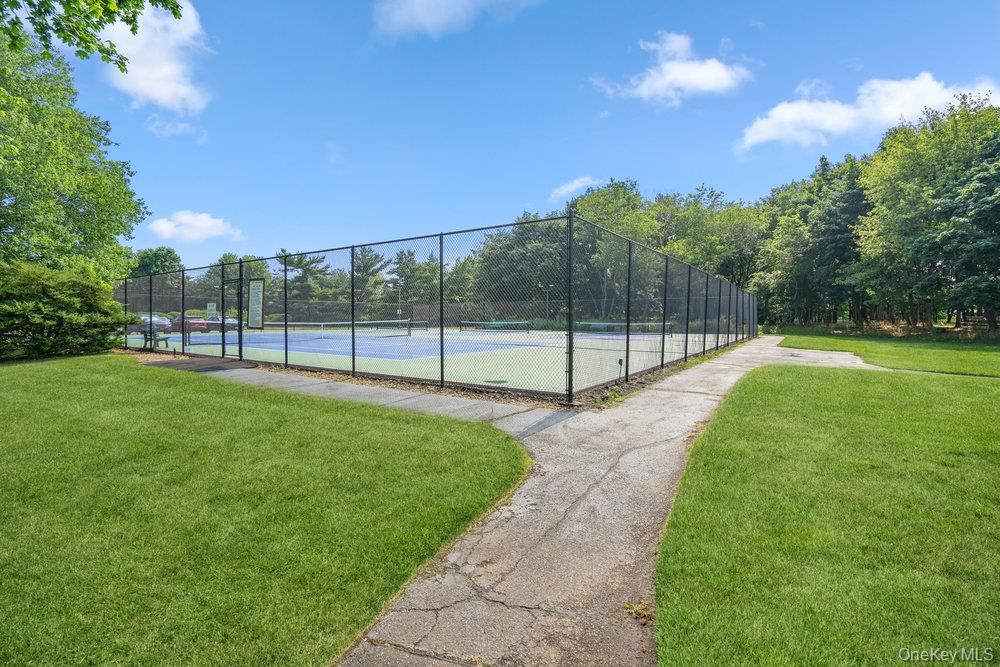 Exterior, Tennis Courts