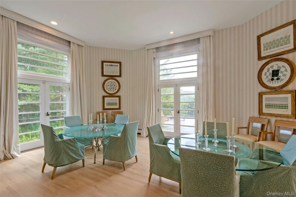 Dining room, Interior, Recessed Lighting, Wood Texture Flooring
