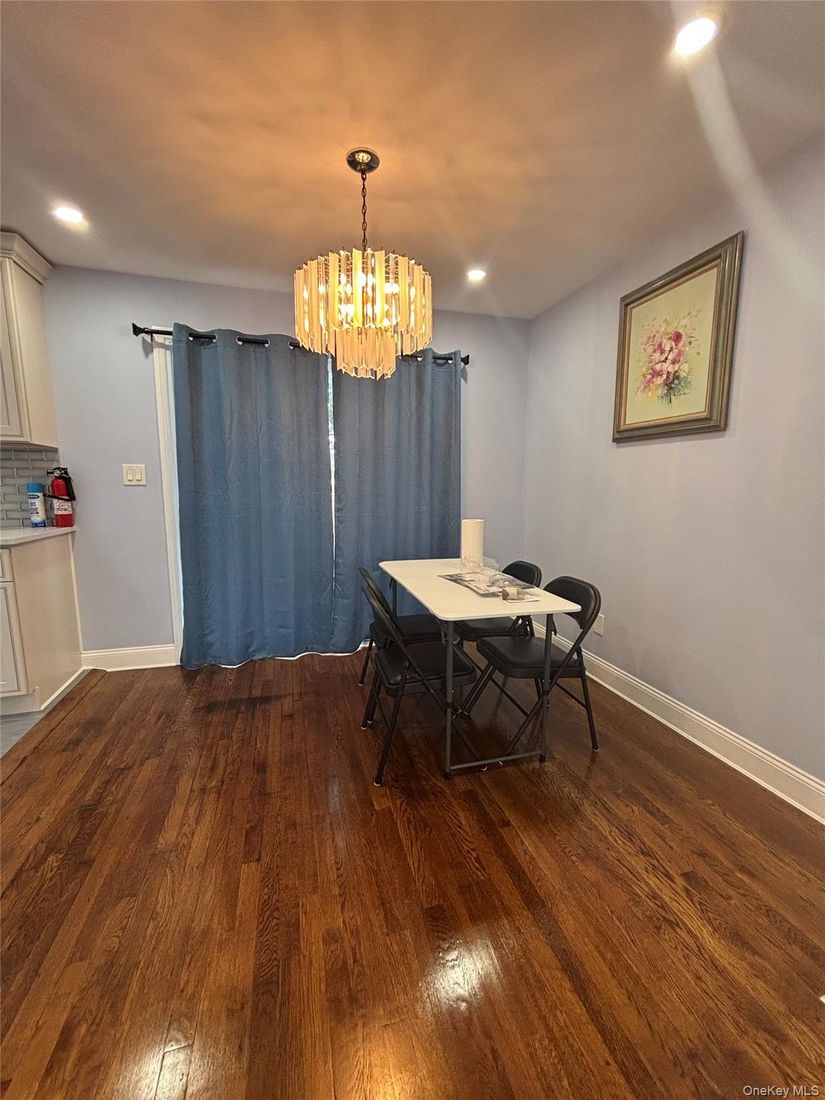 Chandelier, Dining room, Interior, Recessed Lighting, Wood Texture Flooring